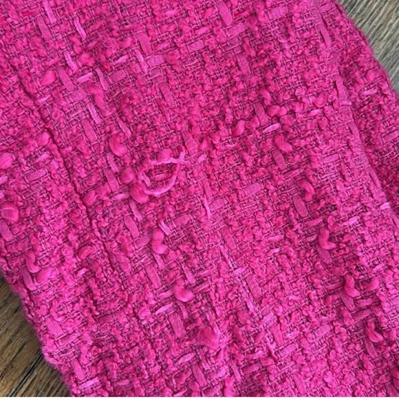 Rachel Zoe - Hot pink, slightly cropped, boucle knit texture, 2 chest pockets - Picture 5 of 5